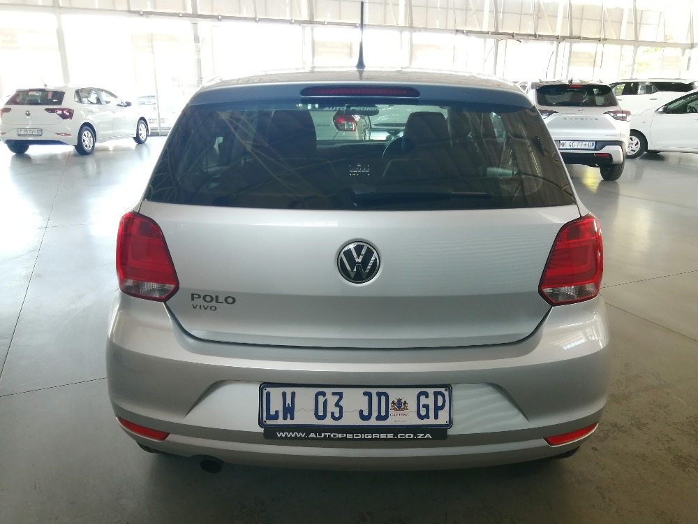 2024 POLO VIVO 1.6 COMFORTLINE TIP (5DR)