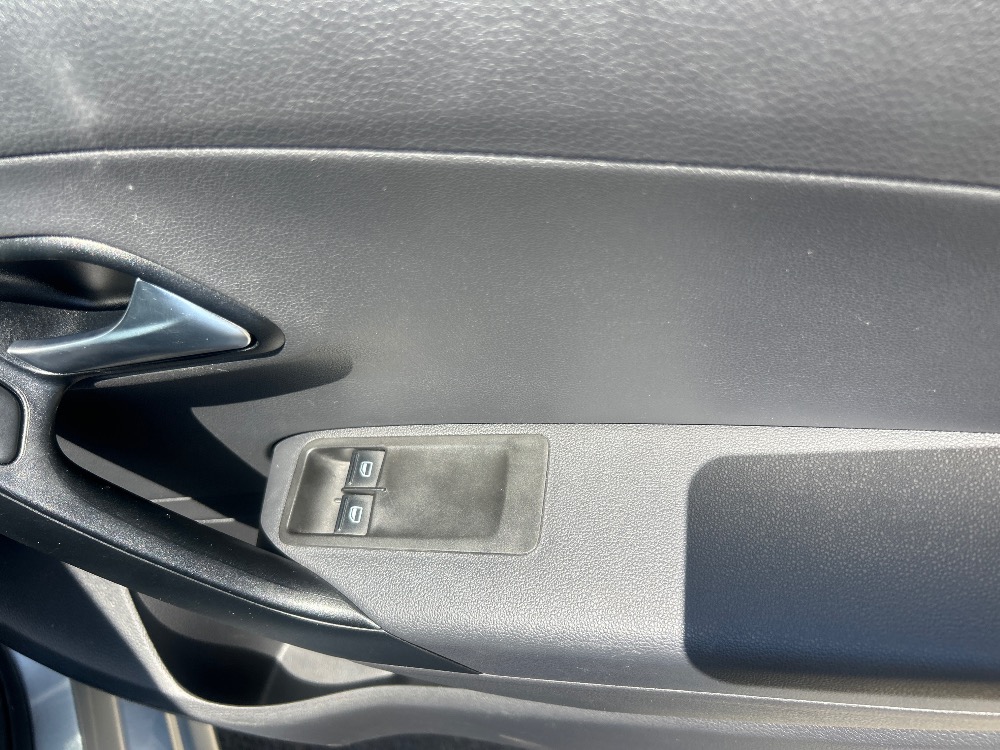 2024 POLO VIVO 1.6 COMFORTLINE TIP (5DR)