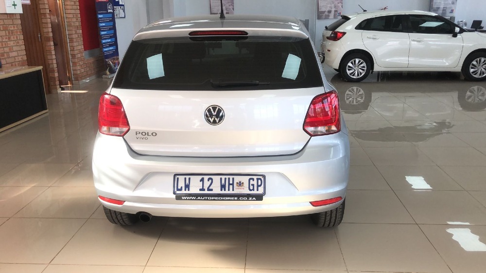 2024 POLO VIVO 1.6 COMFORTLINE TIP (5DR)