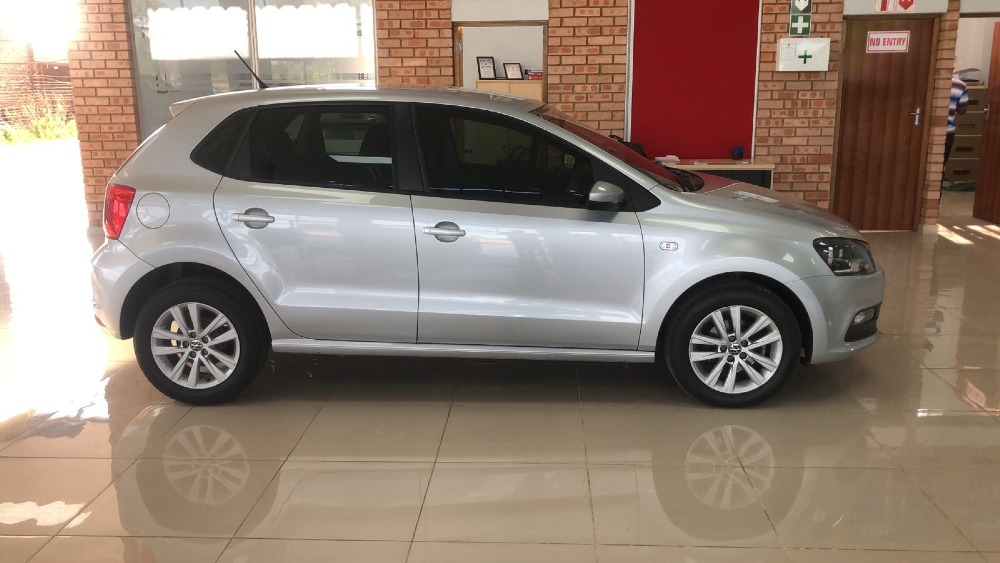 2024 POLO VIVO 1.6 COMFORTLINE TIP (5DR)