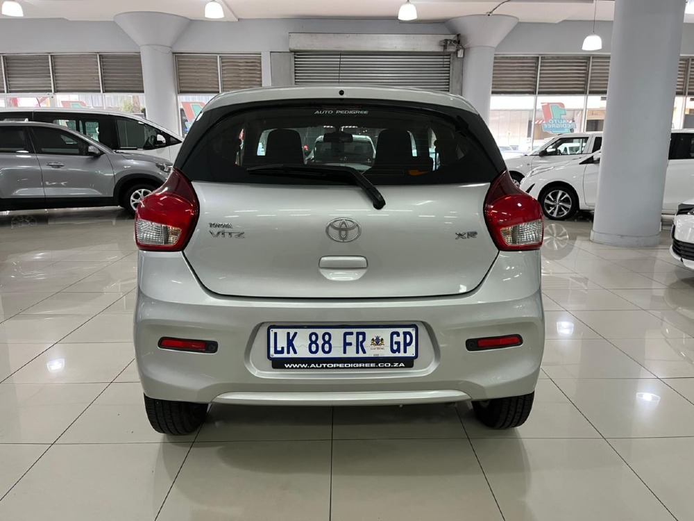 2023 VITZ 1.0 XR AMT