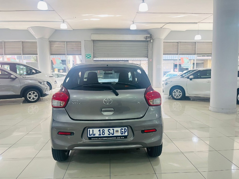 2023 VITZ 1.0 XR AMT