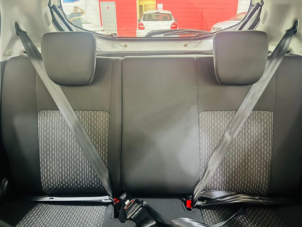 2023 VITZ 1.0 XR AMT