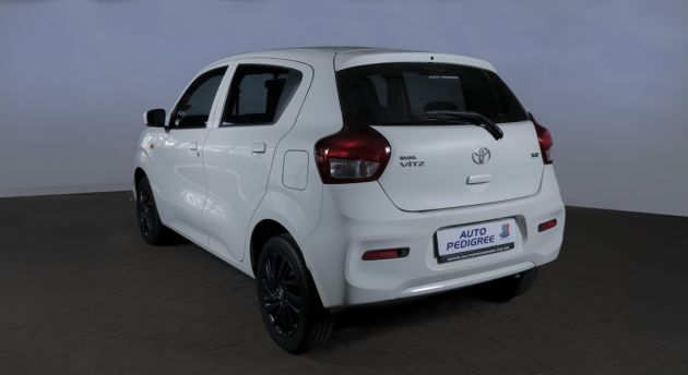 2023 VITZ 1.0 XR AMT