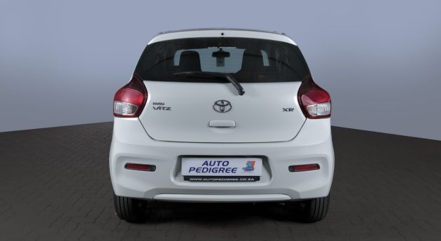 2023 VITZ 1.0 XR AMT