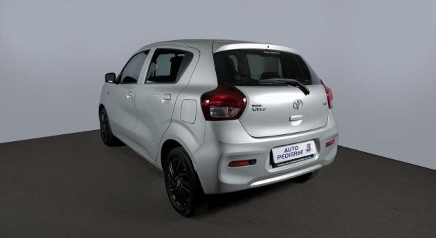 2023 VITZ 1.0 XR AMT