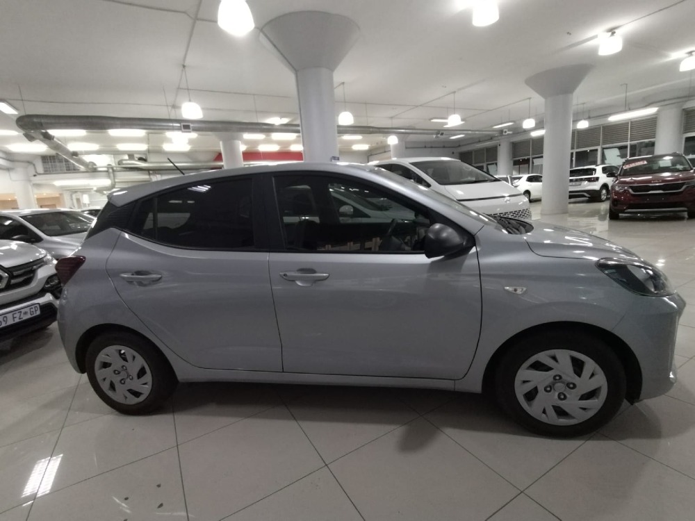 2023 GRAND i10 1.0 MOTION/PREMIUM