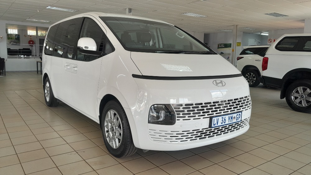 2024 Hyundai Staria