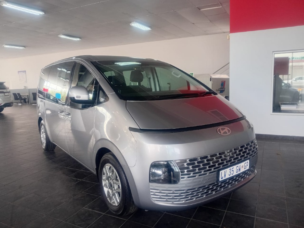 2024 Hyundai Staria