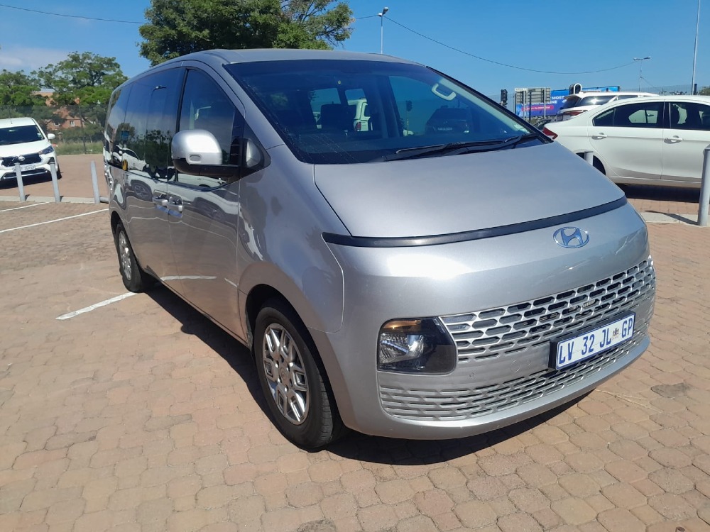2024 Hyundai Staria