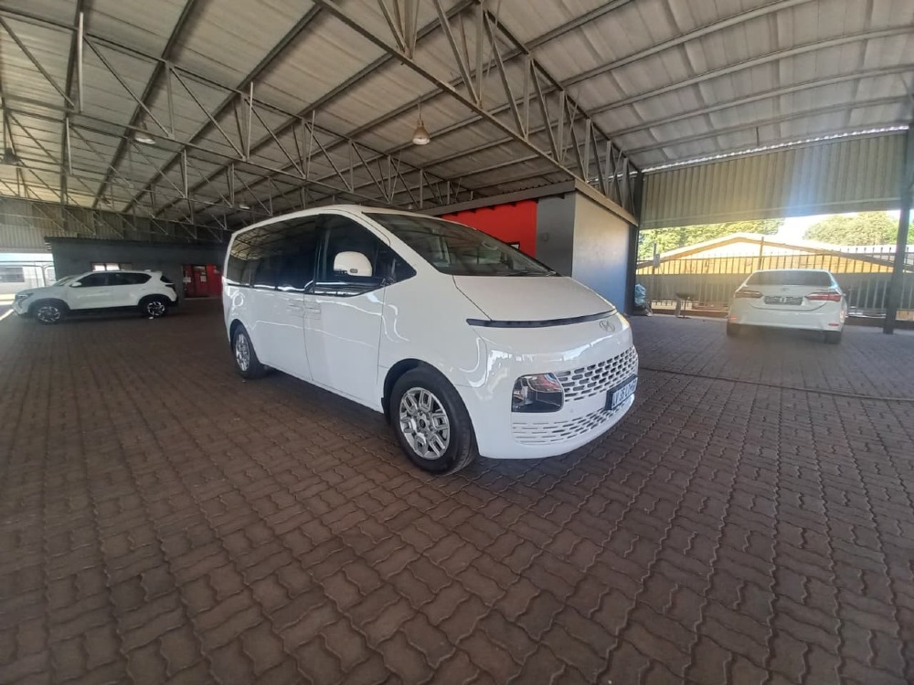 2024 Hyundai Staria
