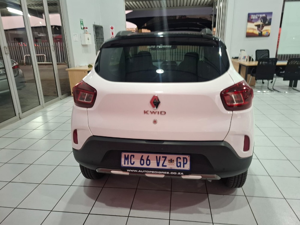 2025 KWID 1.0 CLIMBER 5DR