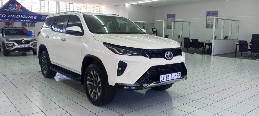 2024 FORTUNER 2.4GD-6 R/B A/T