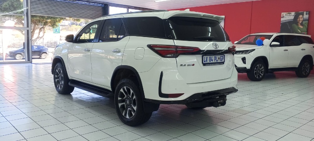 2024 FORTUNER 2.4GD-6 R/B A/T