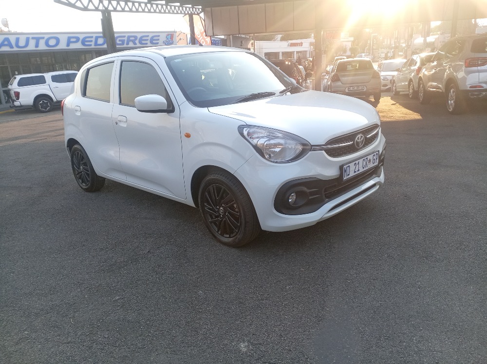 2025 Toyota Vitz