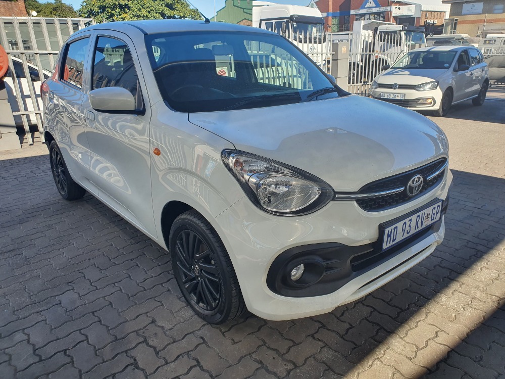 2025 Toyota Vitz