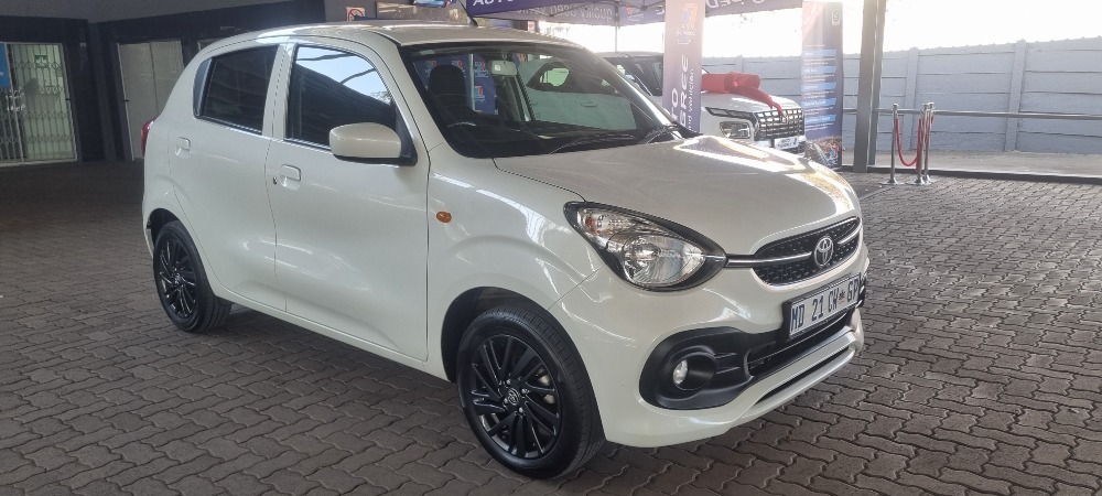 2025 Toyota Vitz