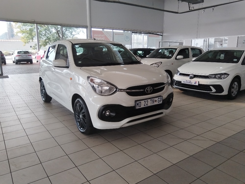 2025 Toyota Vitz