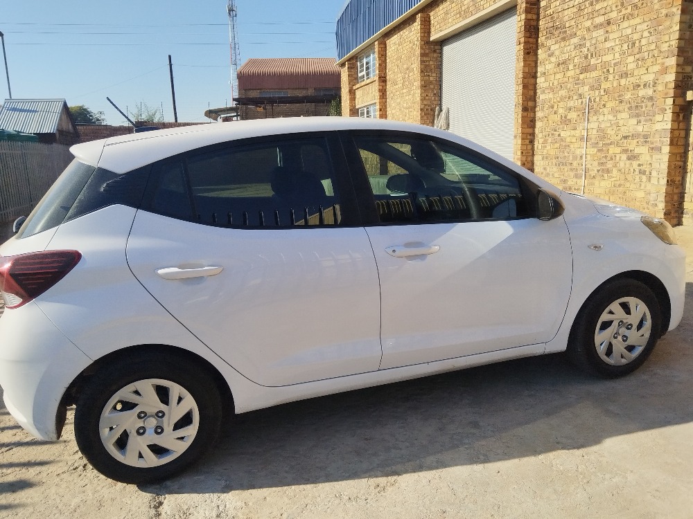 2024 GRAND i10 1.0 MOTION/PREMIUM