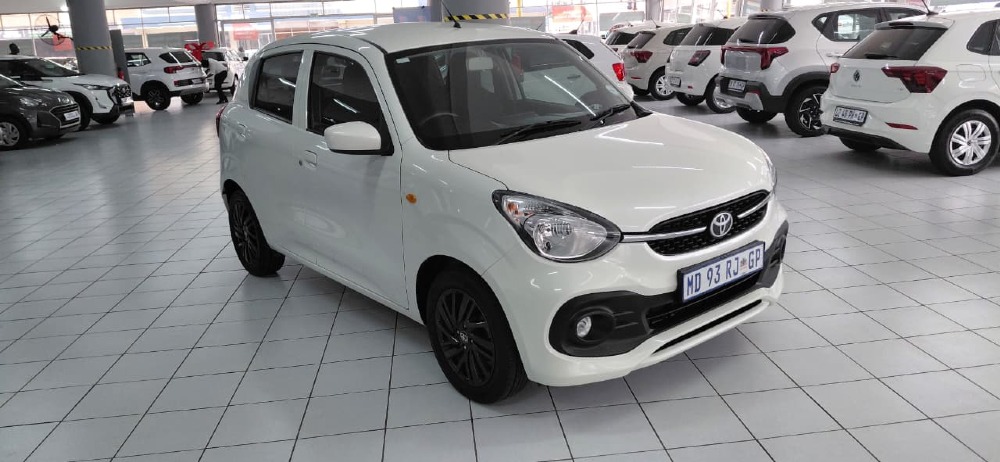 2025 Toyota Vitz