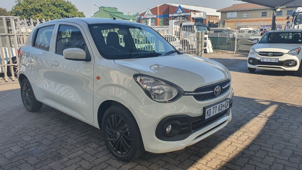 2025 Toyota Vitz