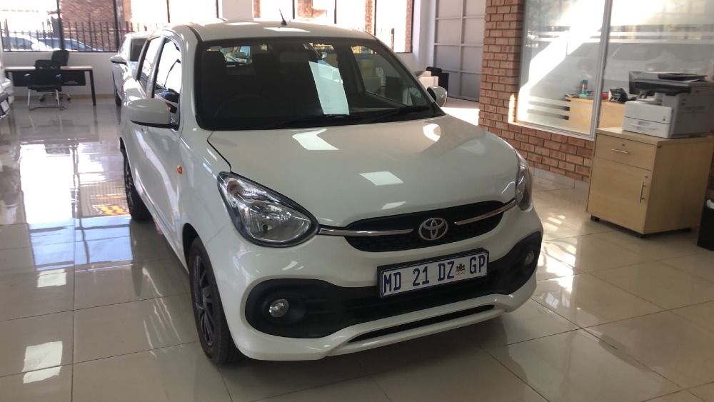 2025 Toyota Vitz