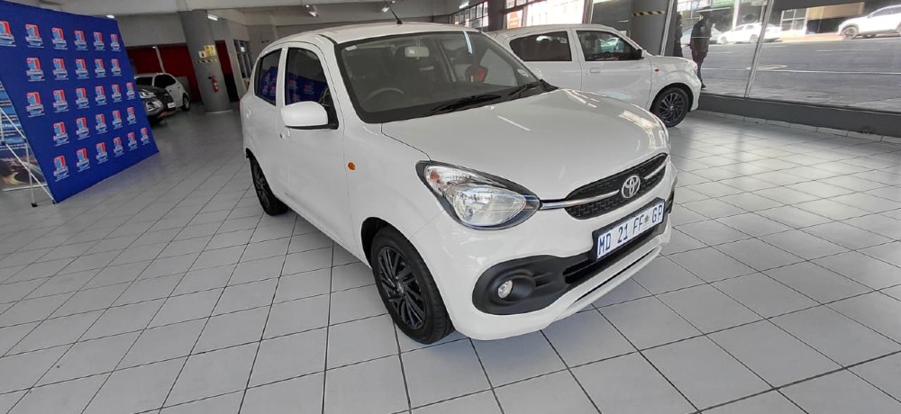 2025 Toyota Vitz