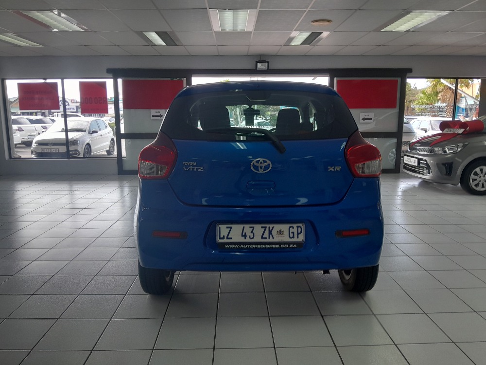 2024 VITZ 1.0 XR AMT