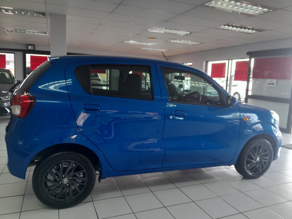 2024 VITZ 1.0 XR AMT