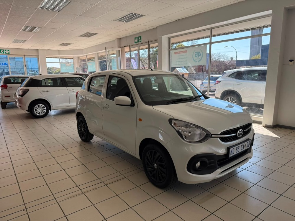 2025 Toyota Vitz