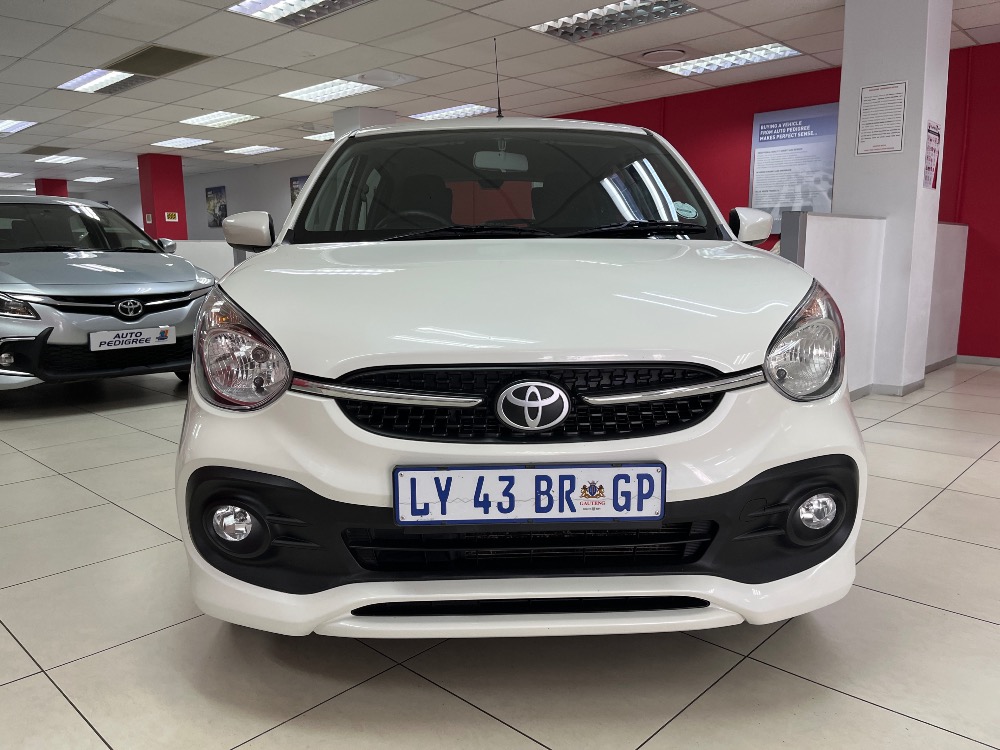 2024 VITZ 1.0 XR AMT