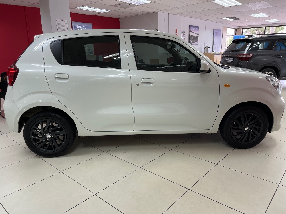 2024 VITZ 1.0 XR AMT