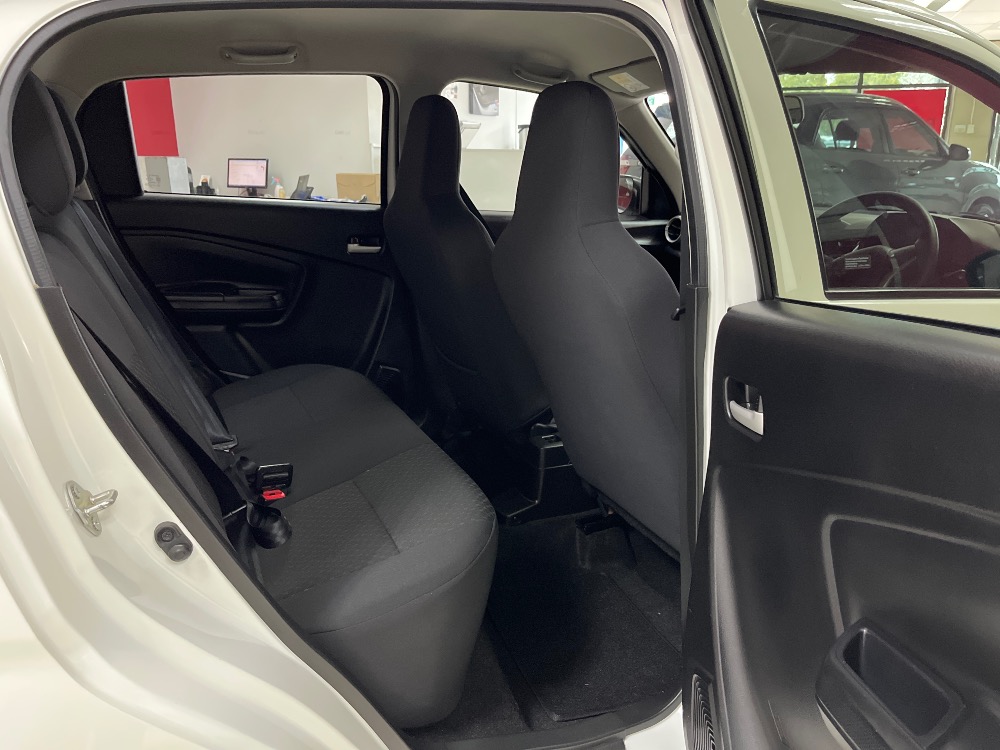 2024 VITZ 1.0 XR AMT