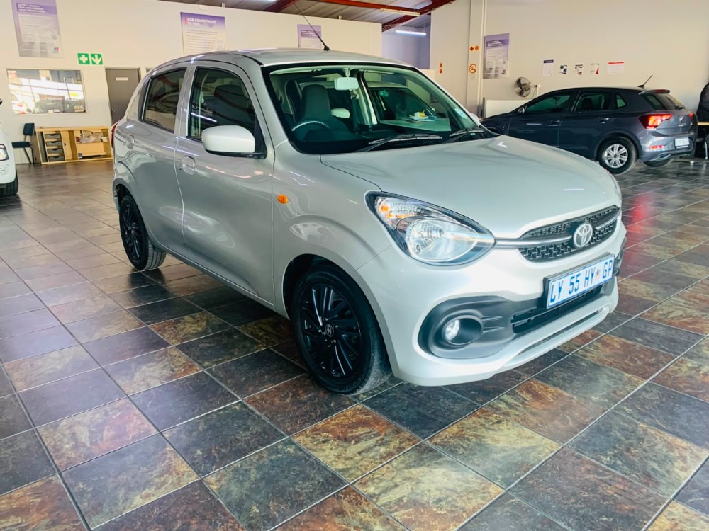 2024 VITZ 1.0 XR AMT