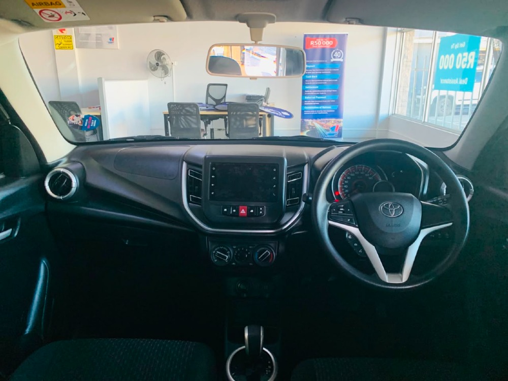 2024 VITZ 1.0 XR AMT