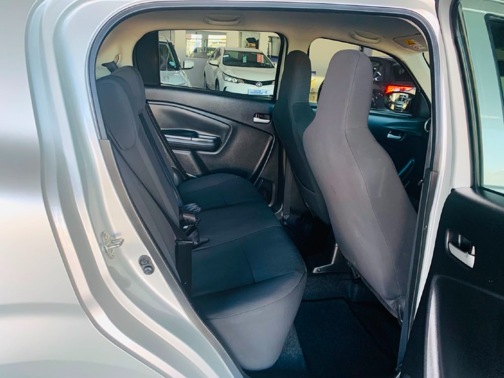 2024 VITZ 1.0 XR AMT
