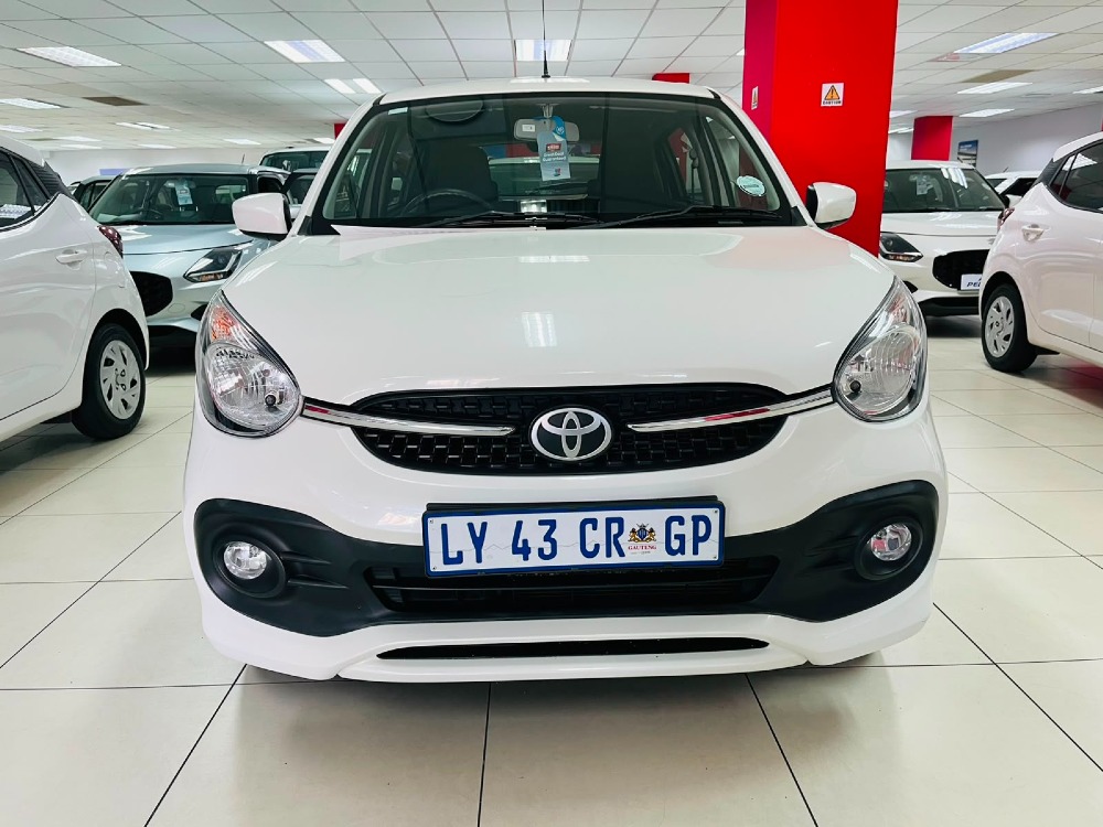 2024 VITZ 1.0 XR AMT