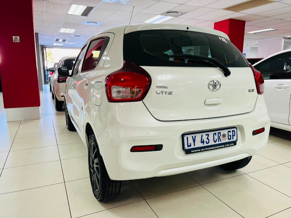 2024 VITZ 1.0 XR AMT