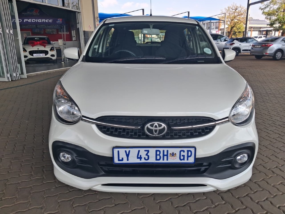 2024 VITZ 1.0 XR AMT