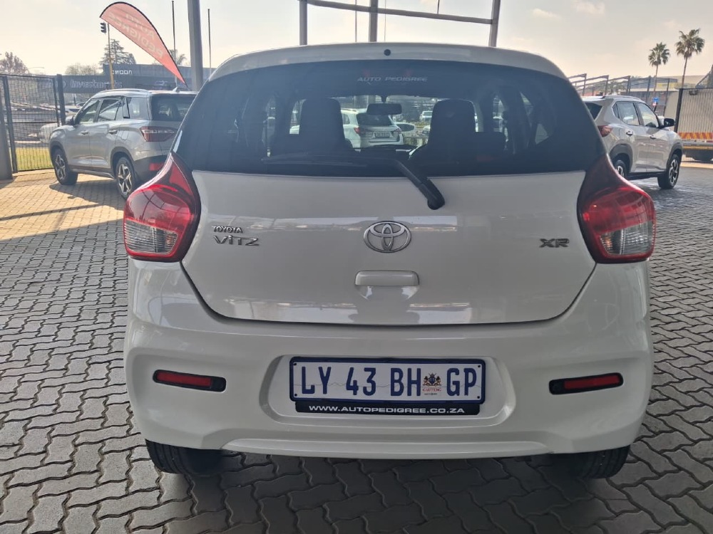 2024 VITZ 1.0 XR AMT