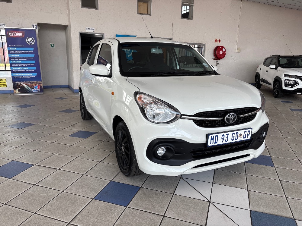 2025 Toyota Vitz