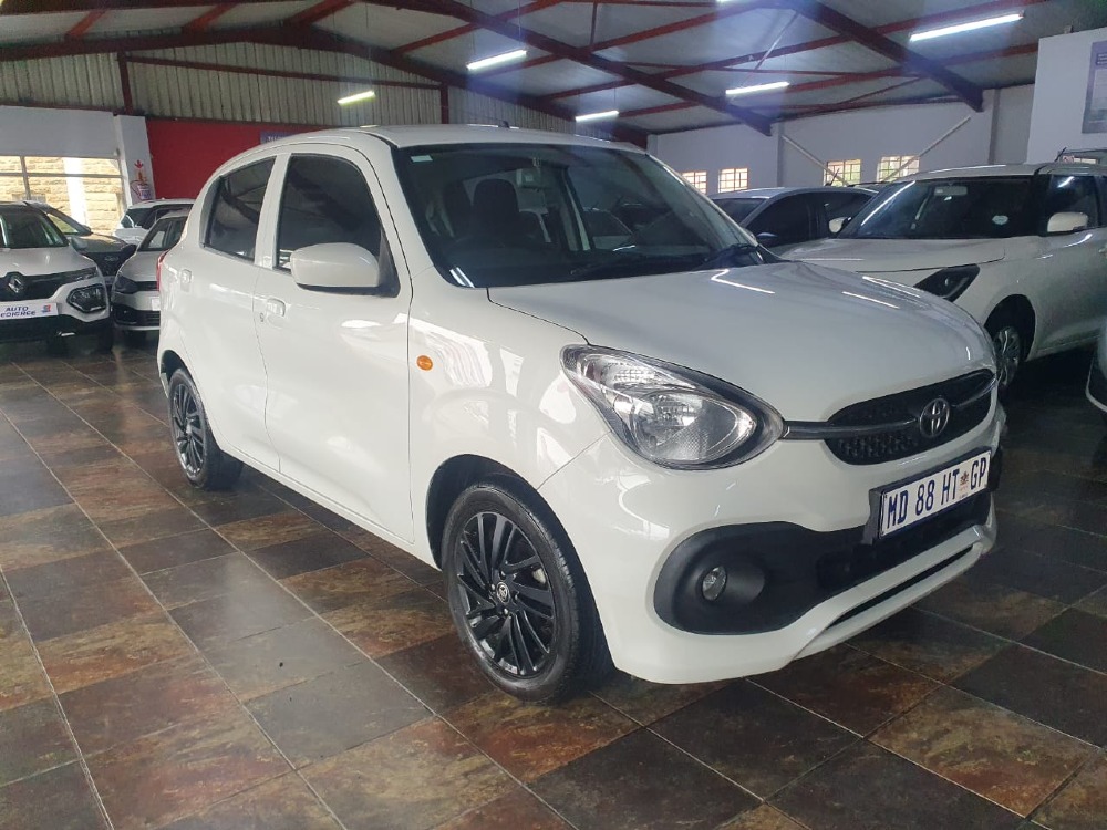 2025 Toyota Vitz