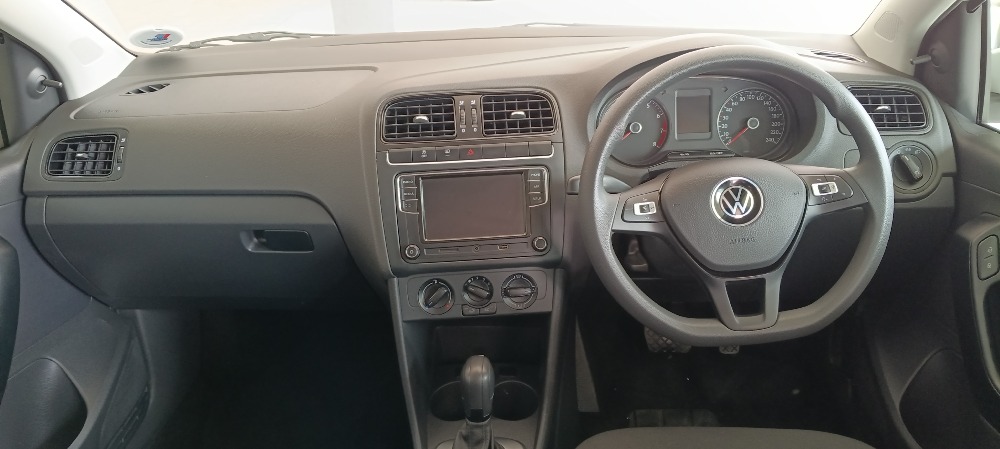 2024 POLO VIVO 1.6 COMFORTLINE TIP (5DR)