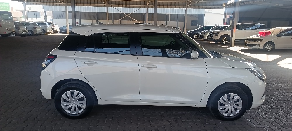 2025 SWIFT 1.2 GL