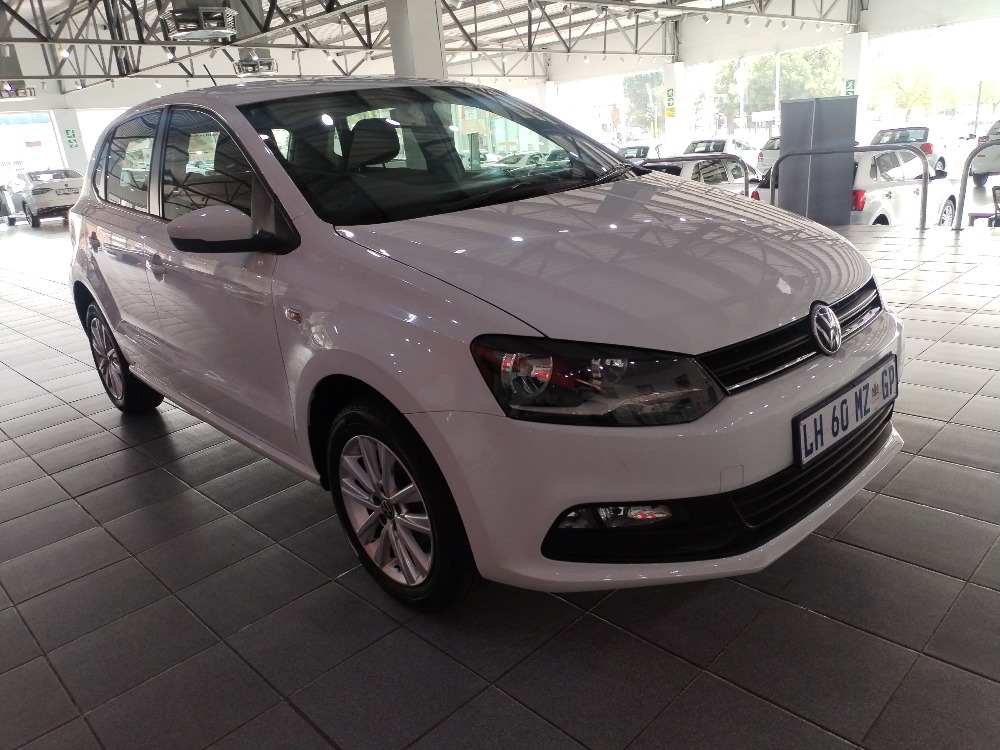 2023 POLO VIVO 1.6 COMFORTLINE TIP (5DR)