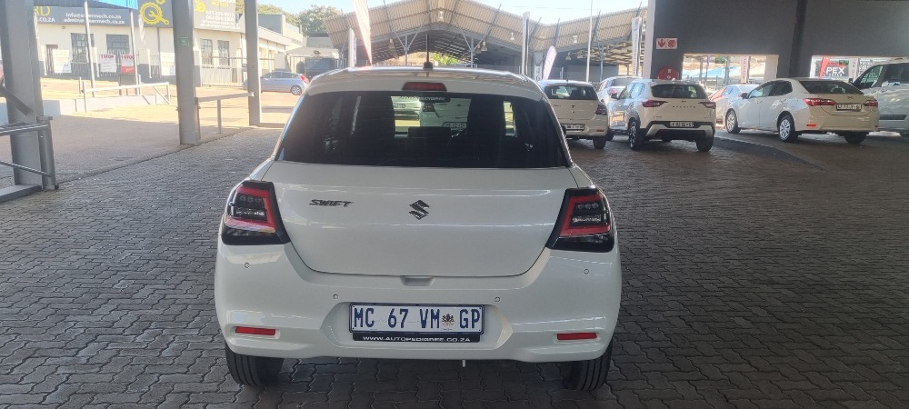 2025 SWIFT 1.2 GL