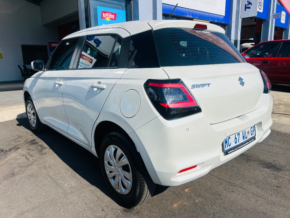 2025 SWIFT 1.2 GL
