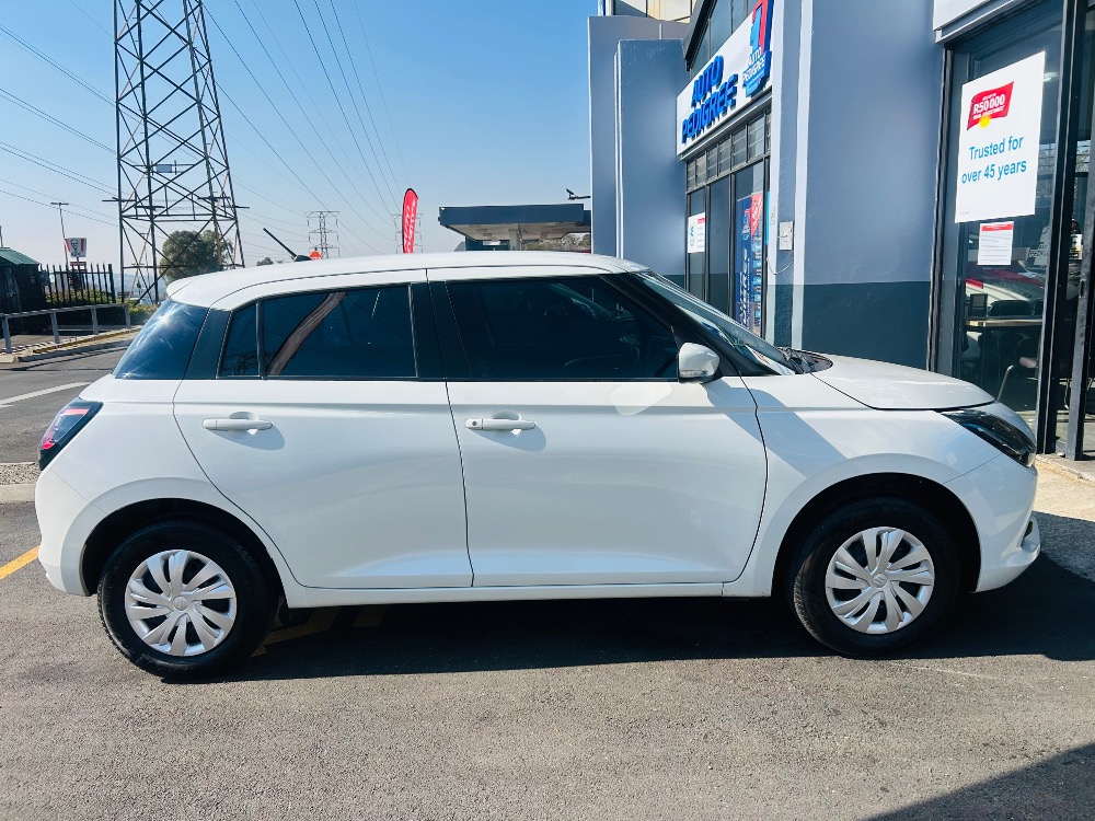 2025 SWIFT 1.2 GL