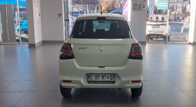 2025 SWIFT 1.2 GL