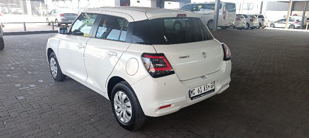 2025 SWIFT 1.2 GL